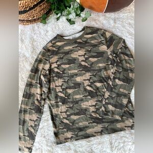 Camouflage Long Sleeve Top Size XL